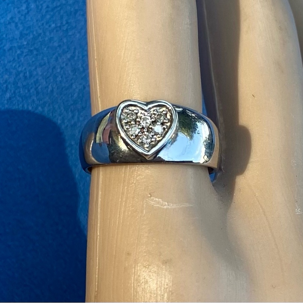 C14:  pave Diamond inlaid in heart design ring - thick high polished shoulders